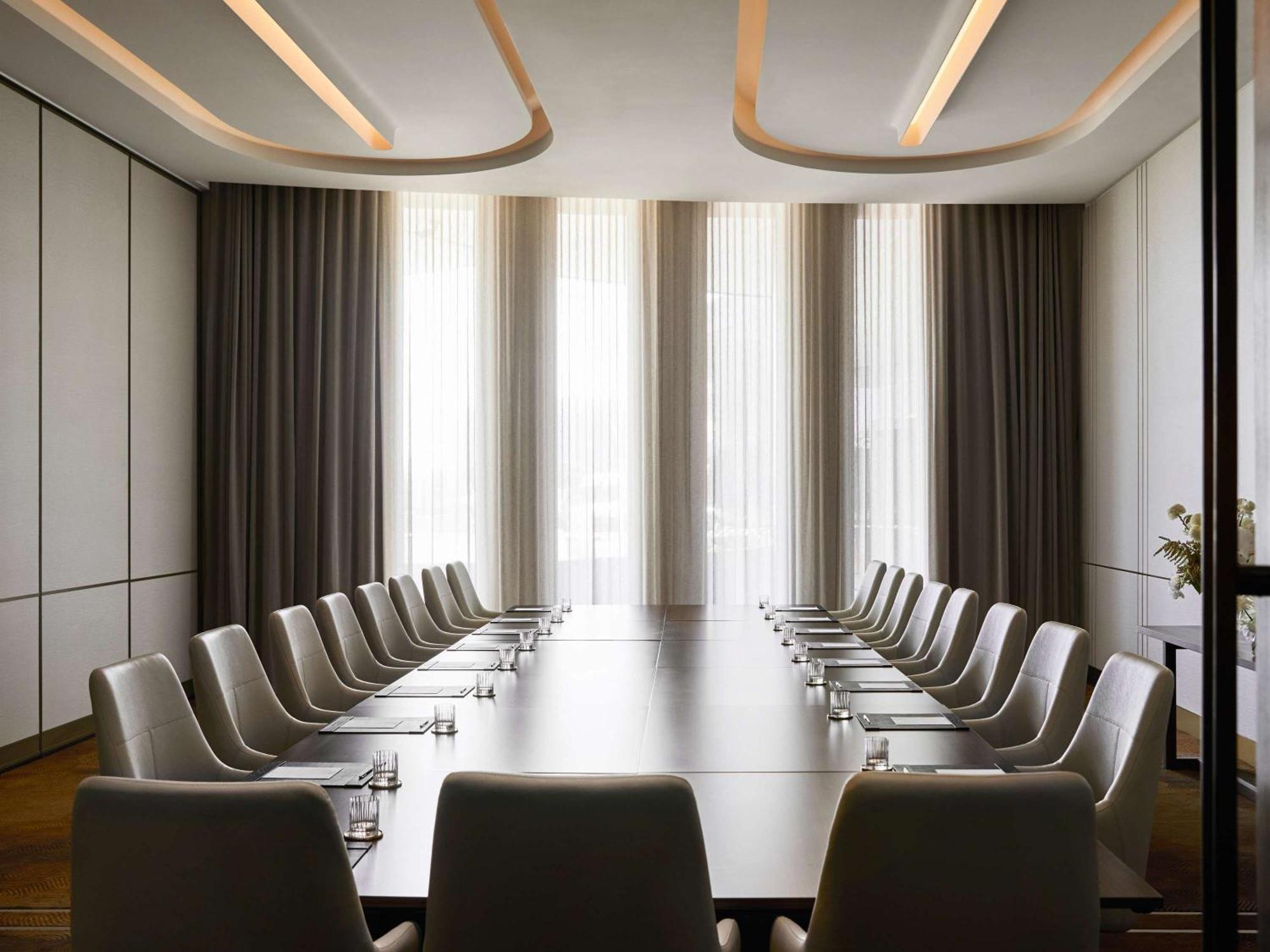 Hotel Chadstone Melbourne Mgallery Collection Extérieur photo Boardroom at the Four Seasons Hotel, London