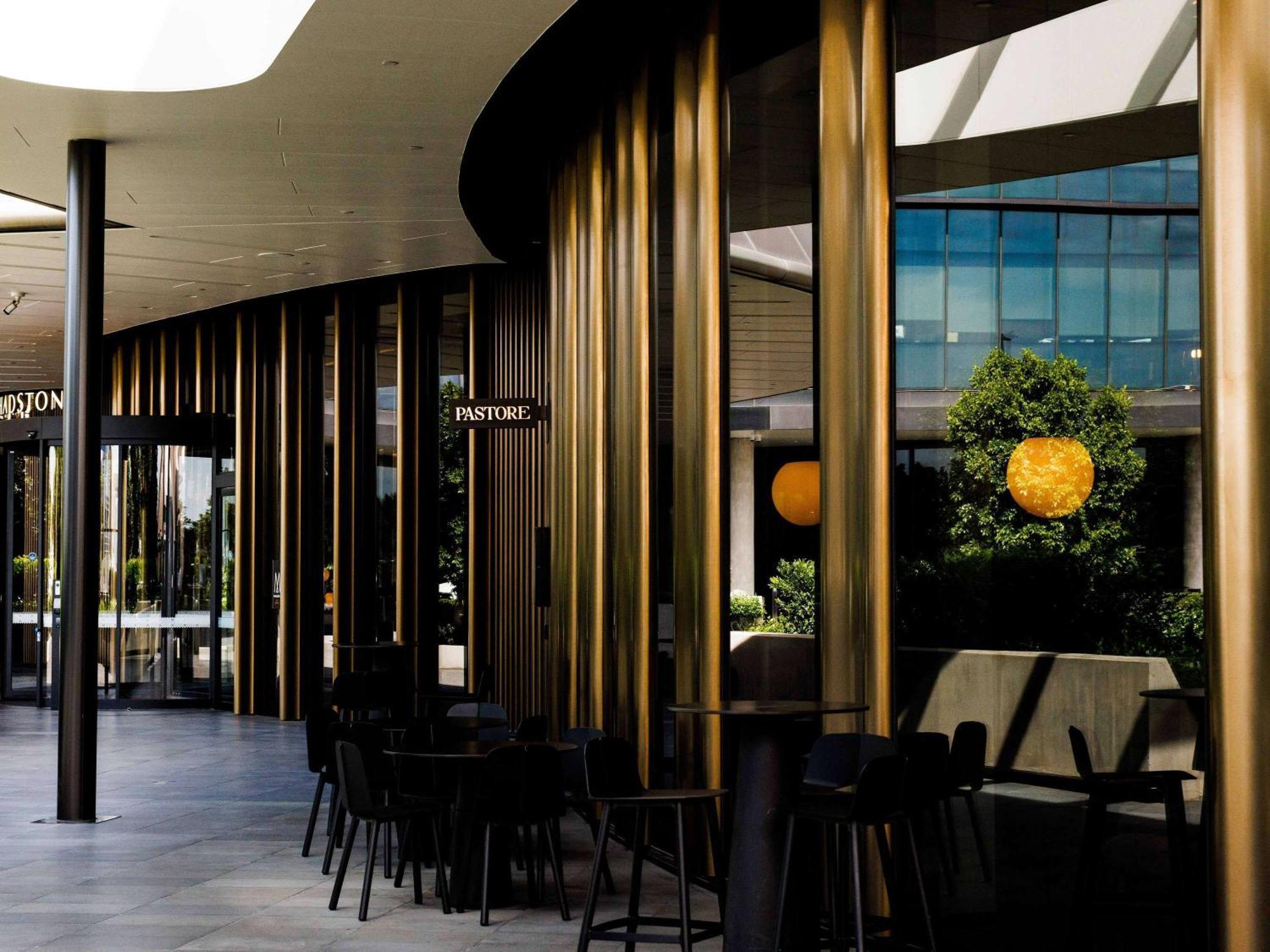 Hotel Chadstone Melbourne Mgallery Collection Extérieur photo The interior of Emporium