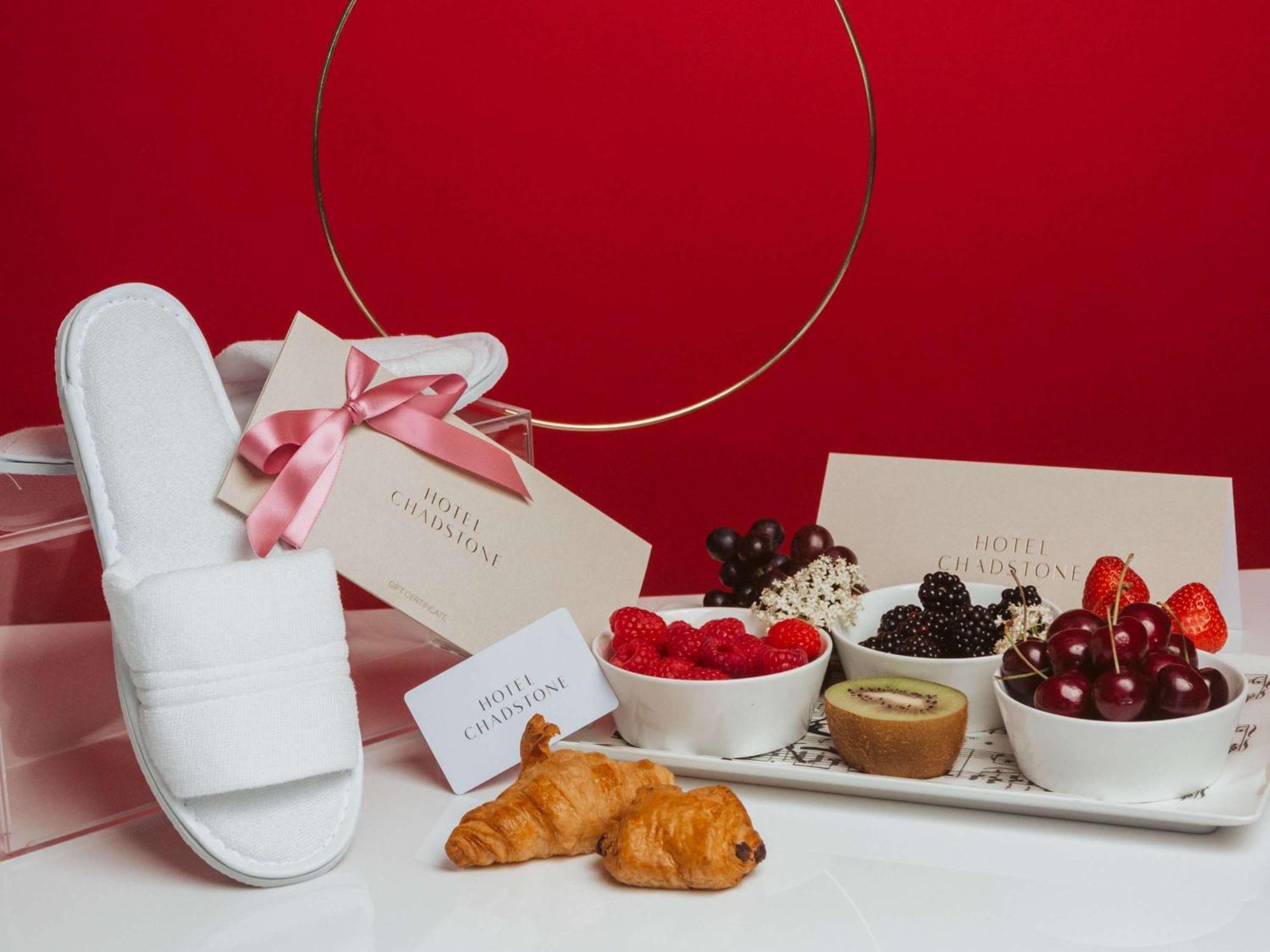 Hotel Chadstone Melbourne Mgallery Collection Extérieur photo A selection of hotel amenities